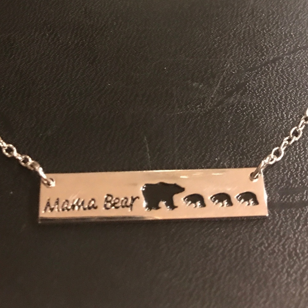 New Mama Bear & 3 Cubs Mother Necklace (new)